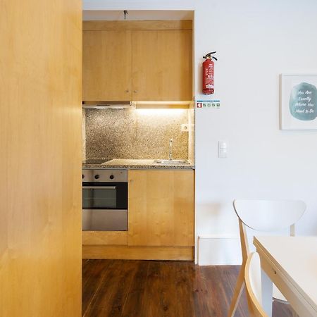 Host Wise - Modern Studios With Terrace - Walk Everywhere Πόρτο Δωμάτιο φωτογραφία