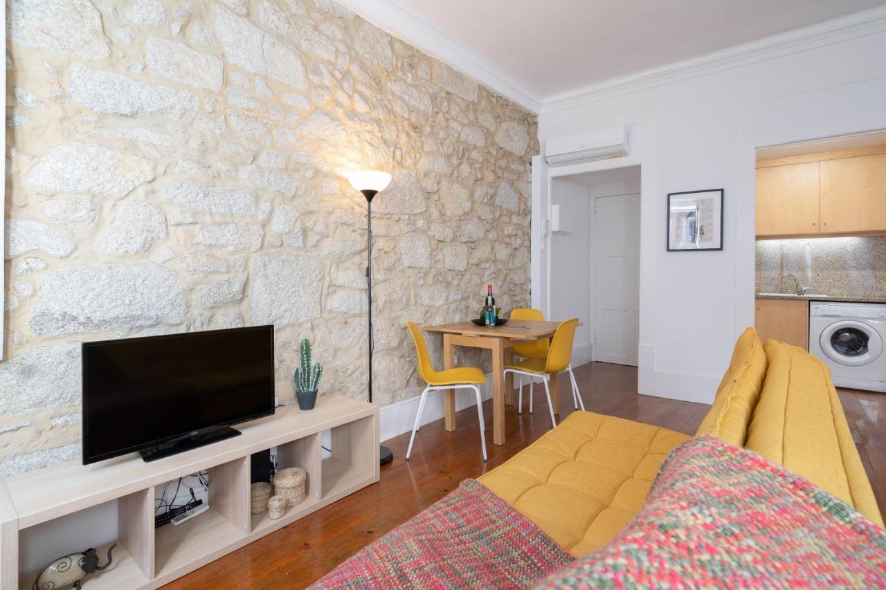 Host Wise - Modern Studios With Terrace - Walk Everywhere Πόρτο Εξωτερικό φωτογραφία