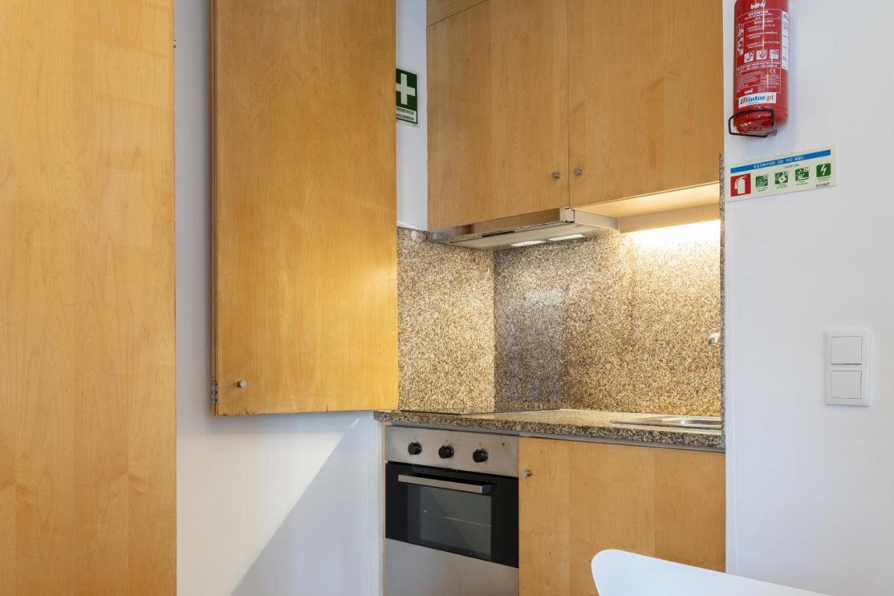Host Wise - Modern Studios With Terrace - Walk Everywhere Πόρτο Εξωτερικό φωτογραφία