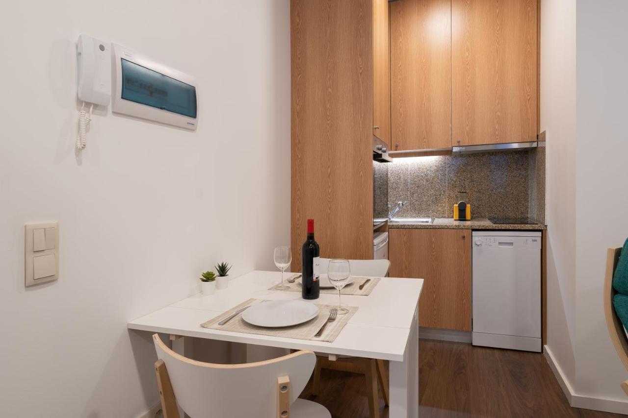 Host Wise - Modern Studios With Terrace - Walk Everywhere Πόρτο Εξωτερικό φωτογραφία