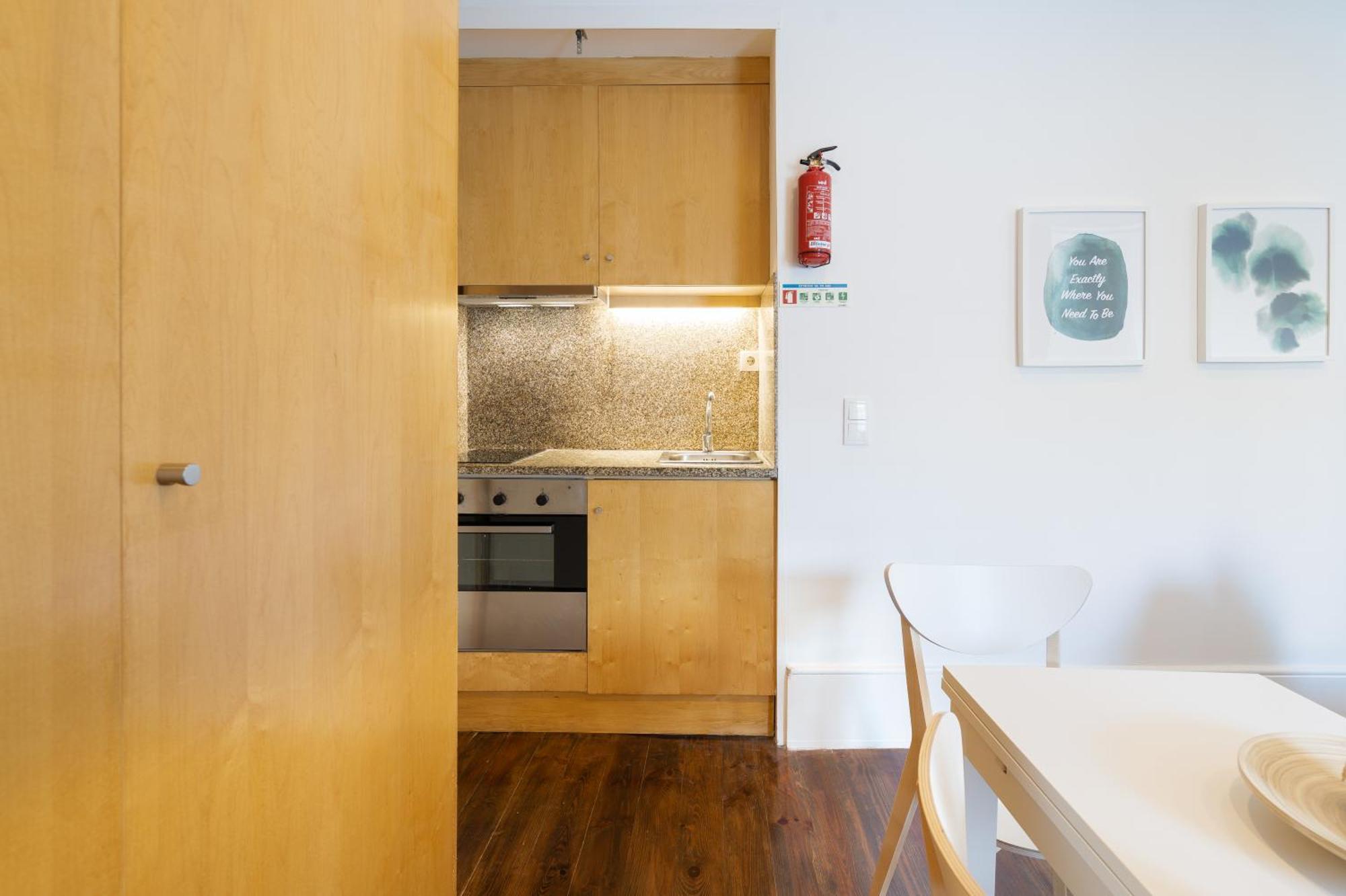 Host Wise - Modern Studios With Terrace - Walk Everywhere Πόρτο Δωμάτιο φωτογραφία