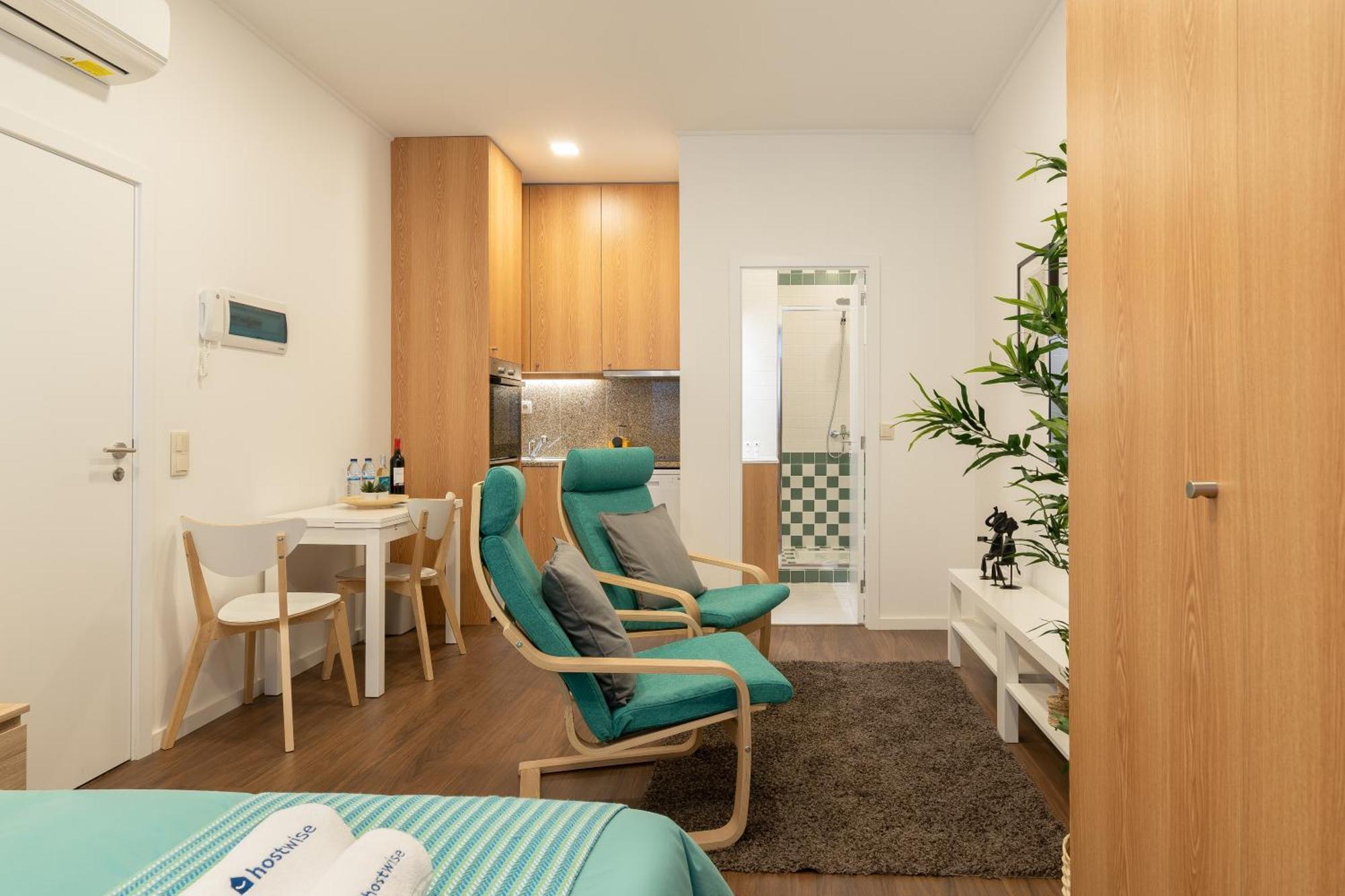 Host Wise - Modern Studios With Terrace - Walk Everywhere Πόρτο Δωμάτιο φωτογραφία
